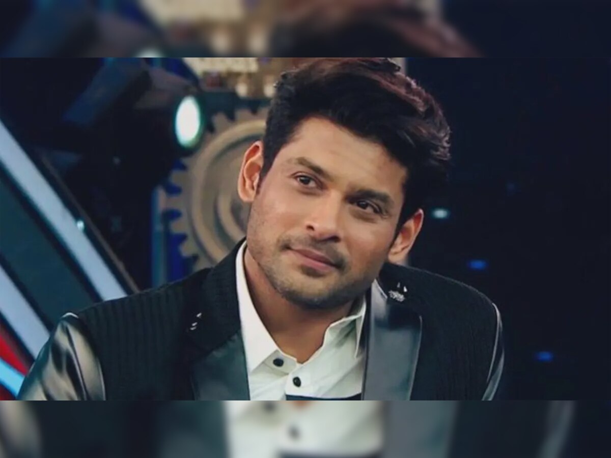 सिद्धार्थ शुक्ला (Sidharth Shukla) का 40 साल की उम्र में हार्ट अटैक से निधन हो गया.