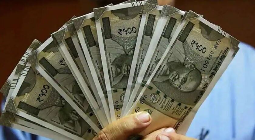 Atal Pension Yojana: आज से हर महीने 210 रुपये जमा किए तो खाते में आएंगे 60 हजार