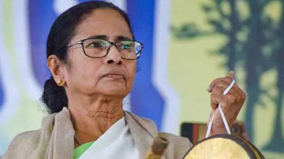 उपचुनाव के लिए TMC ने किया उम्मीदवारों का ऐलान, भवानीपुर से मैदान में होंगी CM ममता बनर्जी