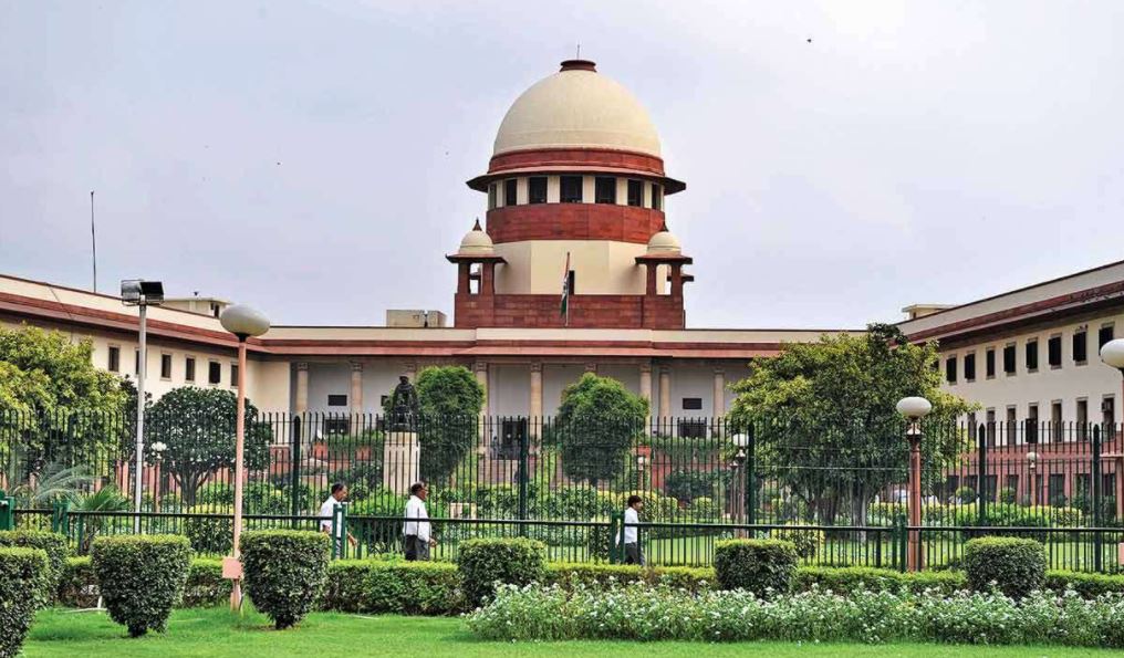 मंदिर के नाम की संपत्ति के मालिक सिर्फ भगवान, पुजारी नहीं: Supreme Court