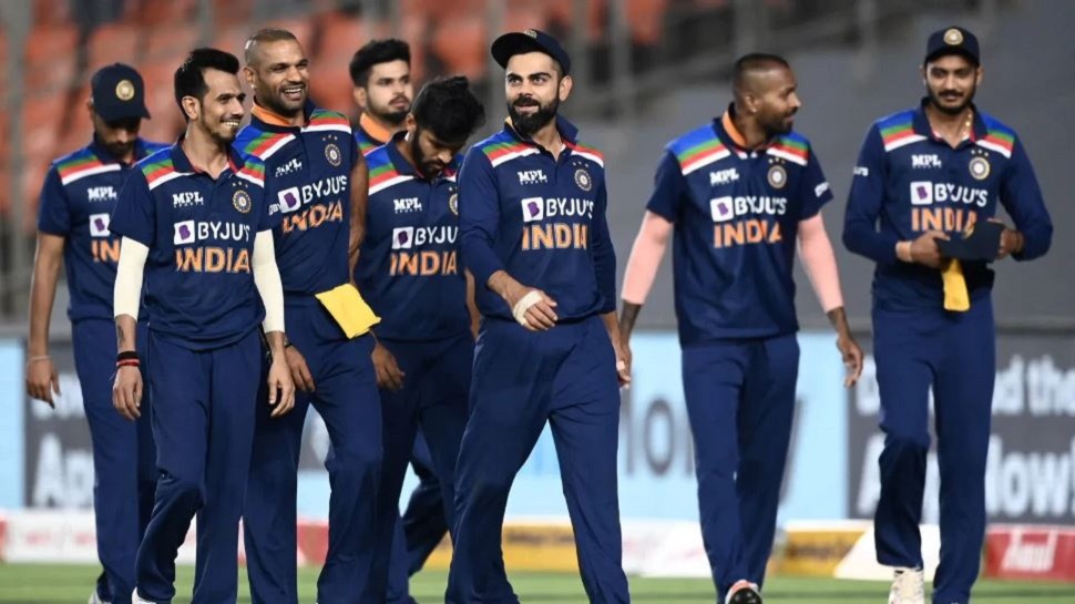 T20 World Cup ପାଇଁ ଘୋଷଣା ହେଲା ଟିମ୍ ଇଣ୍ଡିଆ, ଏହି ଖେଳାଳିମାନଙ୍କୁ ମିଳିଲା ସୁଯୋଗ, ଦେଖନ୍ତୁ ପୂରା ଲିଷ୍ଟ T20 World Cup ପାଇଁ ଘୋଷଣା ହେଲା ଟିମ୍ ଇଣ୍ଡିଆ, ଏହି ଖେଳାଳିମାନଙ୍କୁ ମିଳିଲା ସୁଯୋଗ, ଦେଖନ୍ତୁ ପୂରା ଲିଷ୍ଟ