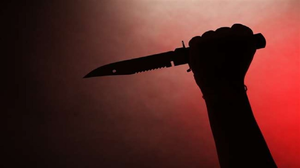 छपरा में महिला की दबंगई! किराए मांगने पर रिक्शा चालक को मारा चाकू