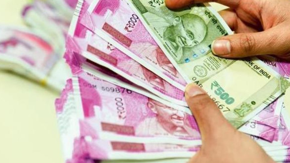 High Return Stocks: इस शेयर ने 5 लाख को एक साल में बना दिया 24.61 लाख! मिला छप्परफाड़ मुनाफा, जानिए कंपनी