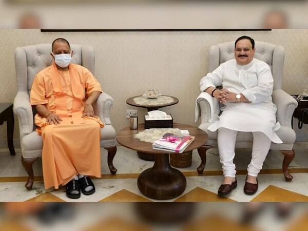 योगी आदित्यनाथ और जेपी नड्डा (फाइल फोटो)