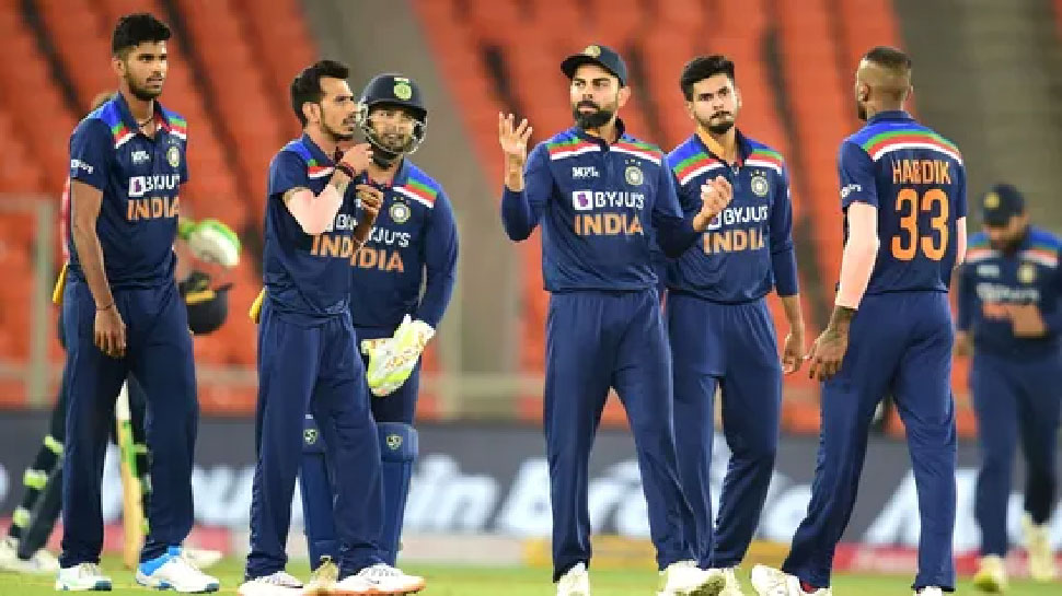 Virat Kohli के बेहद खास हैं ये 3 खिलाड़ी, फिर भी T20 वर्ल्ड कप से सिलेक्टर्स ने काटा पत्ता!