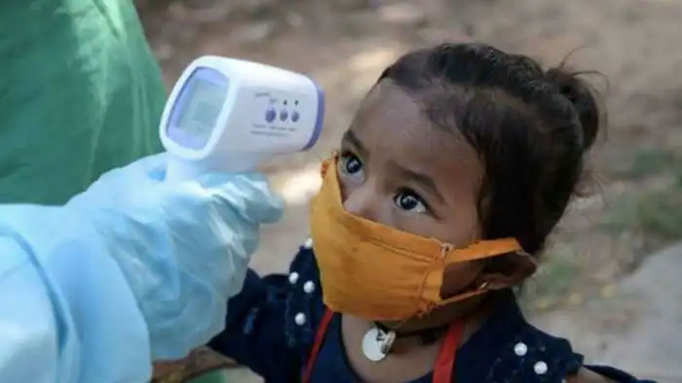 क्या बच्चों में लंबे समय तक रहेगा कोरोना का असर? जानिए एक्सपर्ट्स ने क्या कहा