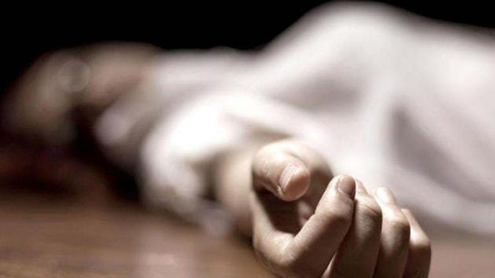 हत्या कर पहाड़ी से फेंका शव. (प्रतीकात्मक तस्वीर) हत्या कर पहाड़ी से फेंका शव. (प्रतीकात्मक तस्वीर)