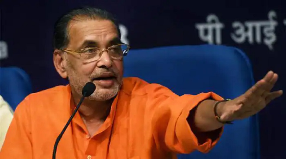 राधा मोहन सिंह का ओवैसी पर बड़ा बयान (फाइल फोटो) राधा मोहन सिंह का ओवैसी पर बड़ा बयान (फाइल फोटो)