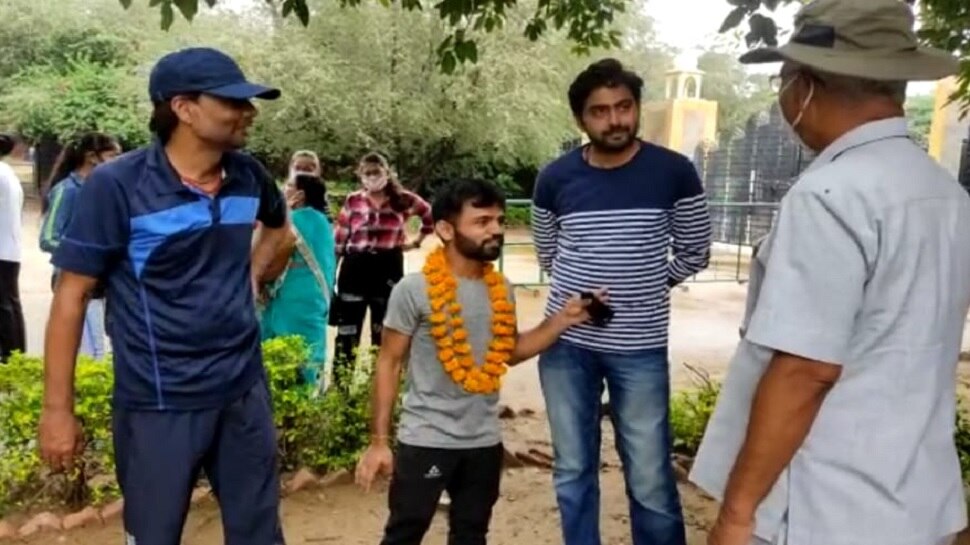 पैरा ओलंपिक गोल्ड मेडलिस्ट Krishna Nagar पहुंचे आमेर, नाहरगढ़ सफारी का भी उठाया लुत्फ