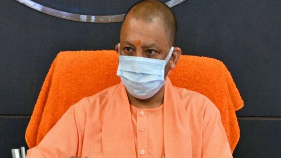CM योगी सख्त: हटाए गए नियुक्ति विभाग में तैनात 2 अफसर, IAS-PCS के ट्रांसफर-पोस्टिंग में अवैध वसूली का आरोप