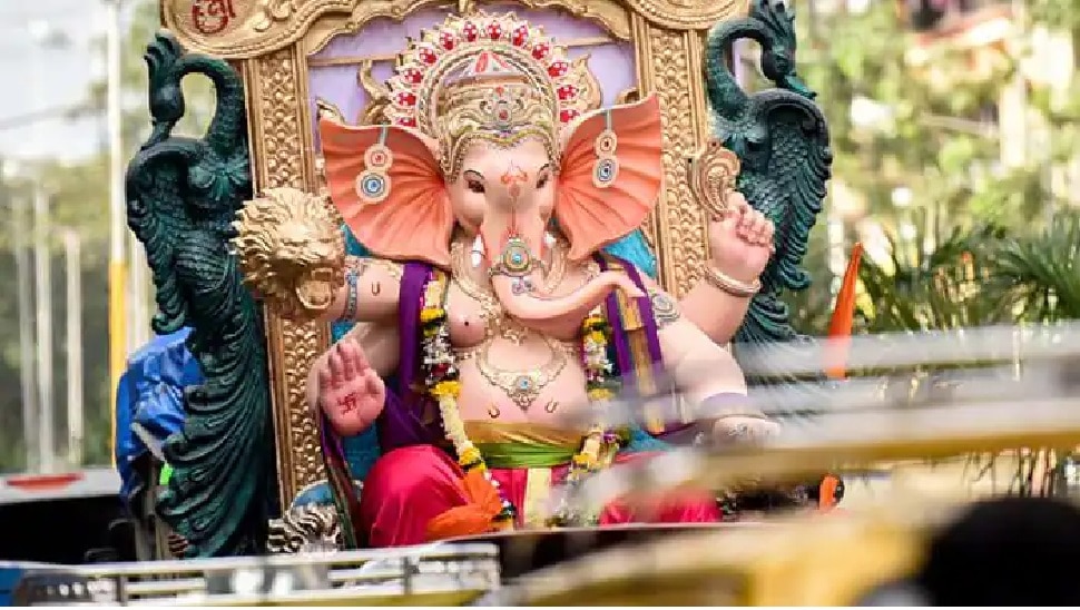 Ganesh Visarjan 2021: 4 दिन बाद है गणपति विसर्जन, जान लें इसका शुभ मुहूर्त और पूजा की सही विधि