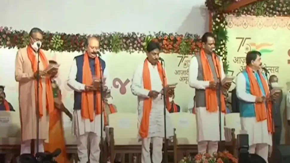 ଛକାପଞ୍ଝା ମଧ୍ୟରେ ମନ୍ତ୍ରୀମଣ୍ଡଳ ଗଠନ କଲେ Gujarat ମୁଖ୍ୟମନ୍ତ୍ରୀ Bhupendra Patel