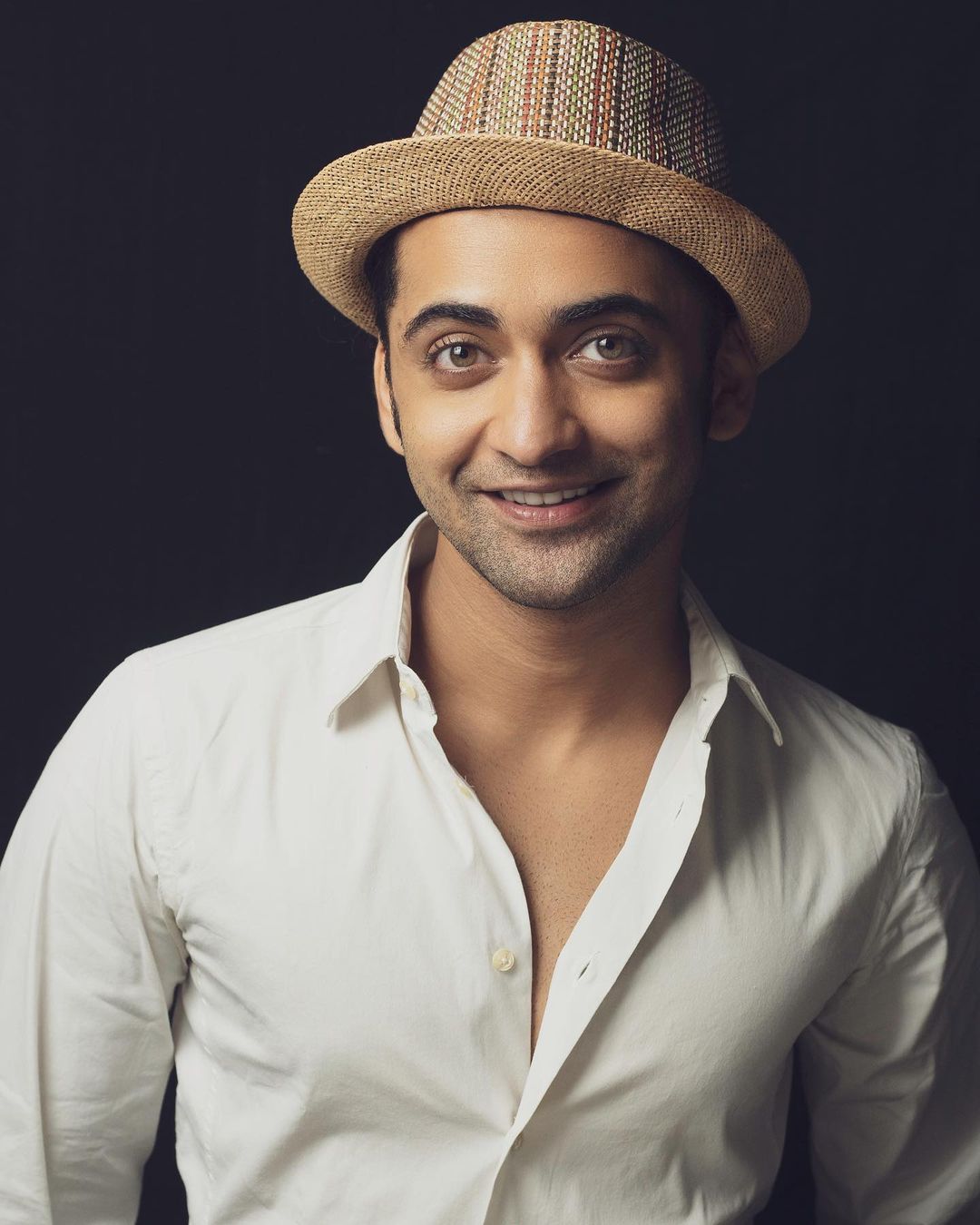 सोशल मीडिया पर एक्टिव हैं सुमेध Sumedh Is Active On Social Media