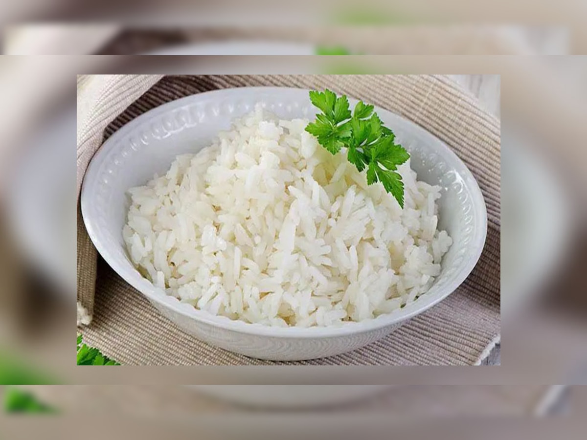 Cooking Tips: कहीं आप भी इस तरीके से तो नहीं बनाते Rice? जानें ये कैसे जहर बनकर पहुंचा रहा नुकसान