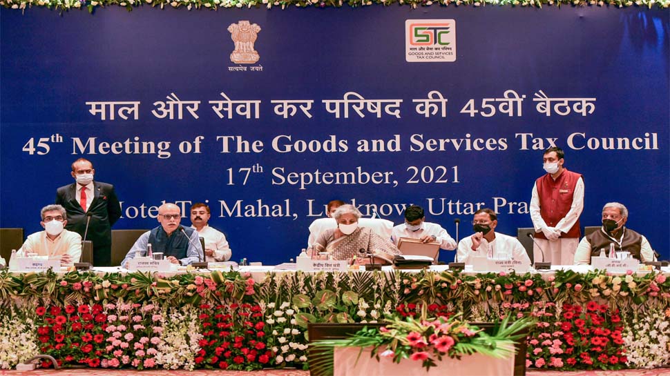 GST COUNCIL MEETING: पेट्रोल, डीजल अभी GST से बाहर, स्विगी-जोमैटो ऐप से खाना मंगाना हुआ महंगा