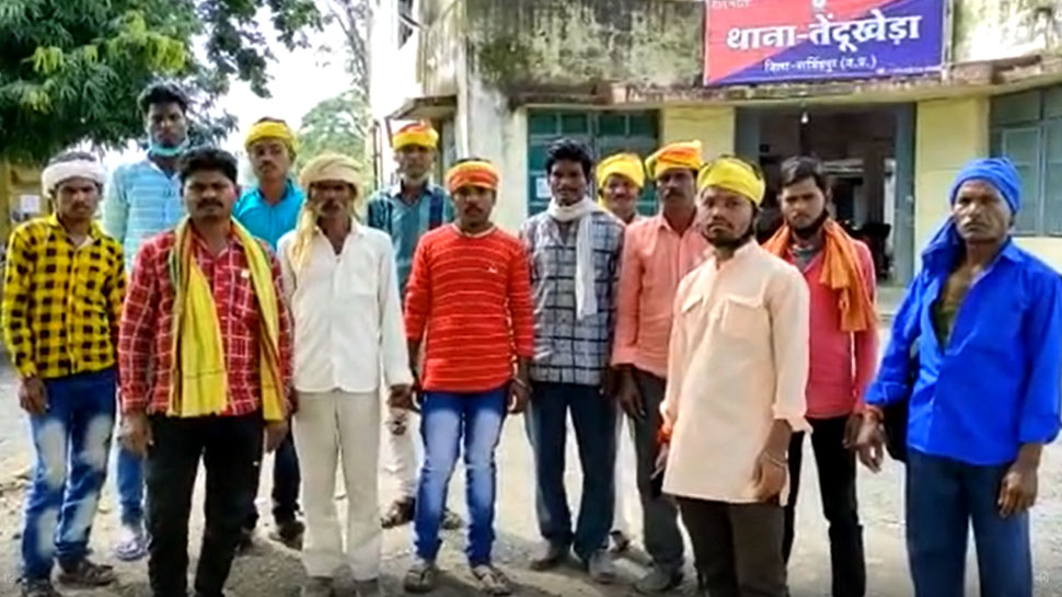 बलि देने के लिए बच्चे का अपहरण, गांवों वालों ने दौड़ाया तो बच्चा छोड़ भागे, पुलिस ने पकड़ा बलि देने के लिए बच्चे का अपहरण, गांवों वालों ने दौड़ाया तो बच्चा छोड़ भागे, पुलिस ने पकड़ा
