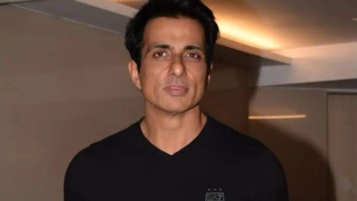 IT की छापेमारी के बाद sonu sood का पहला ट्वीट, अपने पक्ष में कही ये बात