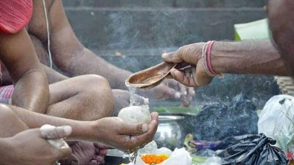 Pitru Paksha 2021: सपने में आते हैं गुजरे हुए परिजन, इसके पीछे छिपा है ये गहरा रहस्‍य