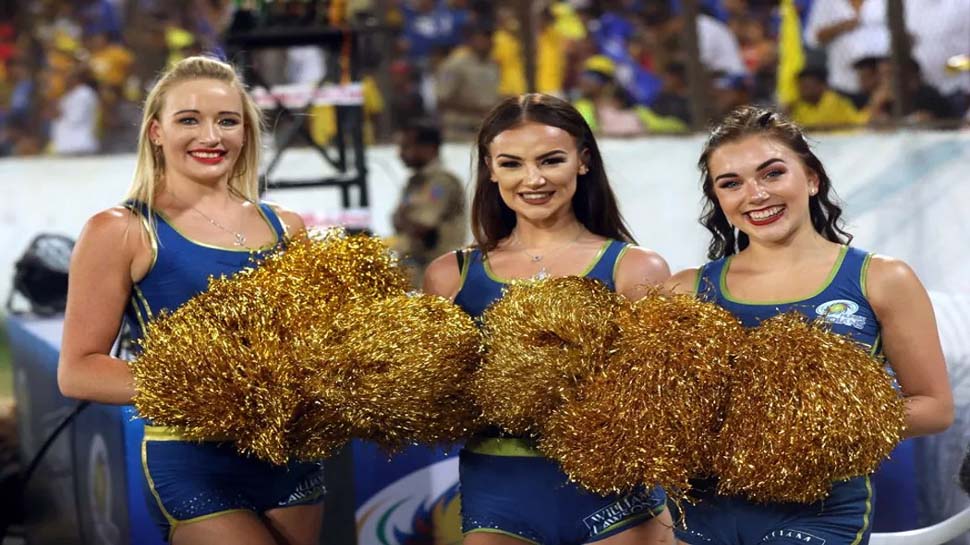 "मैदान में नाचती हैं खुले बालों वाली महिलाएं"; तालिबान ने IPL के प्रसारण पर लगाया प्रतिबंध