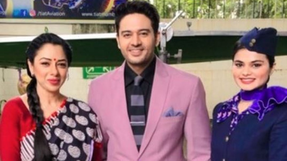Anupama Update: अनुज का हाथ थामकर पहली बार फ्लाइट में चढ़ेगी अनुपमा, वनराज पीछे लगाएगा जासूस