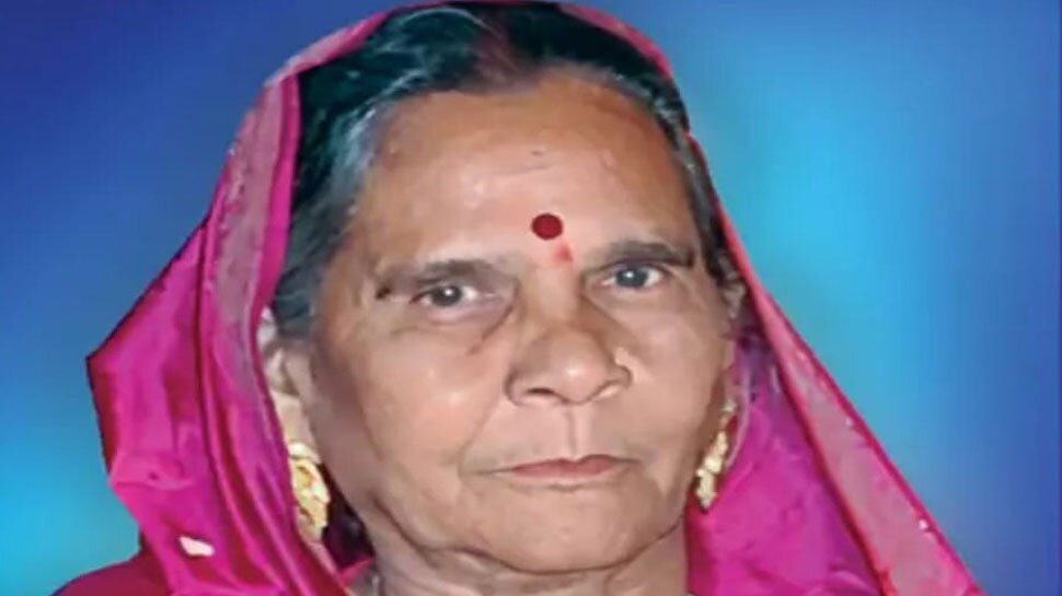 वैक्सीनेशन में 'टेक्निकल' गड़बड़ी! 5 माह पहले मर चुकी महिला को लग गया सेकंड डोज, सर्टिफिकेट भी हो गया जारी