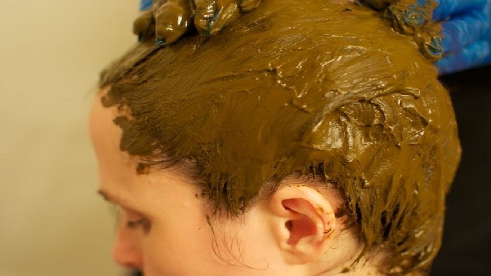 henna-for-greasy-hair-how-to-apply-mehndi-henna-on-hair