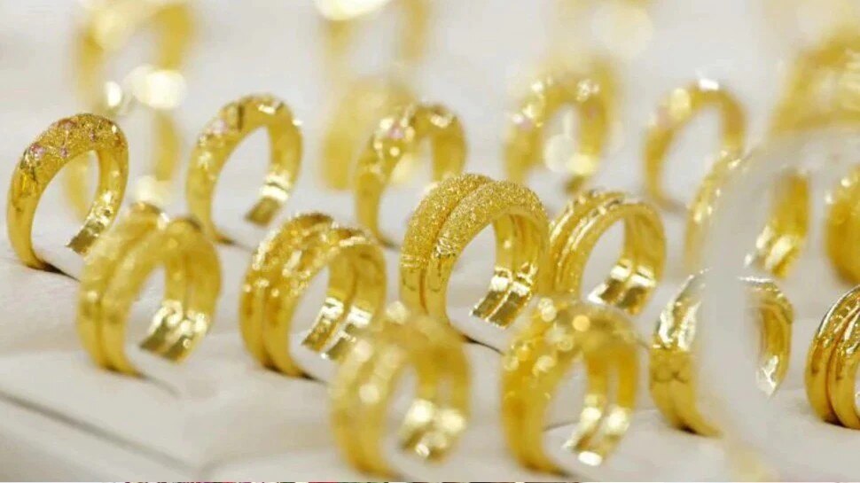 Gold Rate Today: चांदी के दामों में 1300 रुपये का उछाल, जानें भोपाल में 24 कैरेट सोने की कीमत