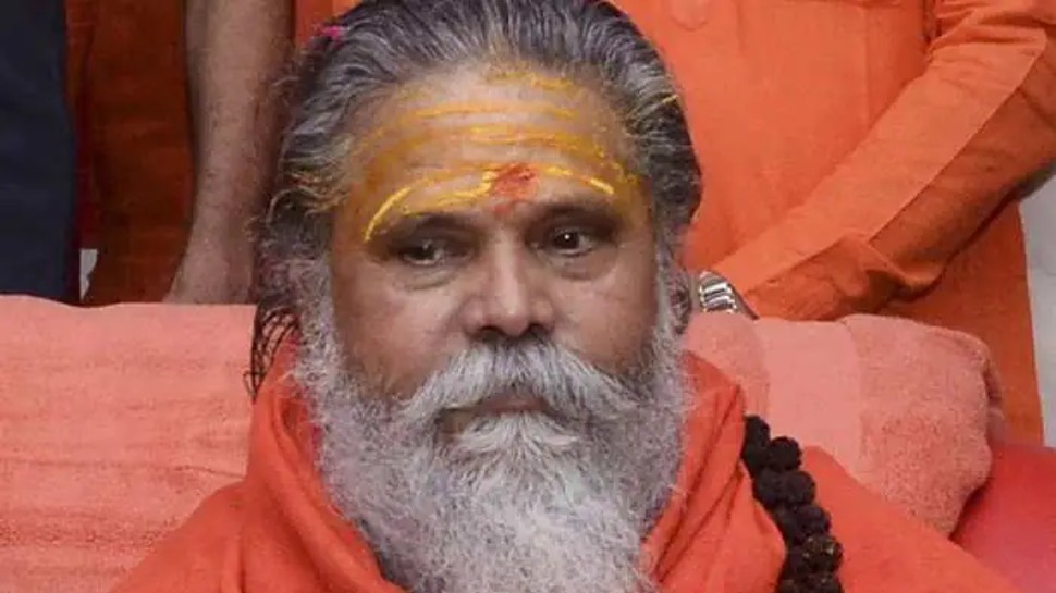 महंत नरेंद्र गिरी की मौत के तुरंत बाद का वीडियो हुआ वायरल, जिस पंखे पर मिला फांसी का फंदा, वह चलता पाया गया महंत नरेंद्र गिरी की मौत के तुरंत बाद का वीडियो हुआ वायरल, जिस पंखे पर मिला फांसी का फंदा, वह चलता पाया गया