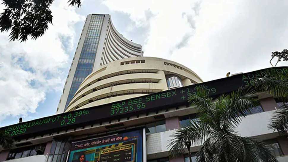 Stock Market: शेयर मार्केट ने तोड़े अब तक के सारे रिकॉर्ड, निवेशकों को करोड़ों का मुनाफा