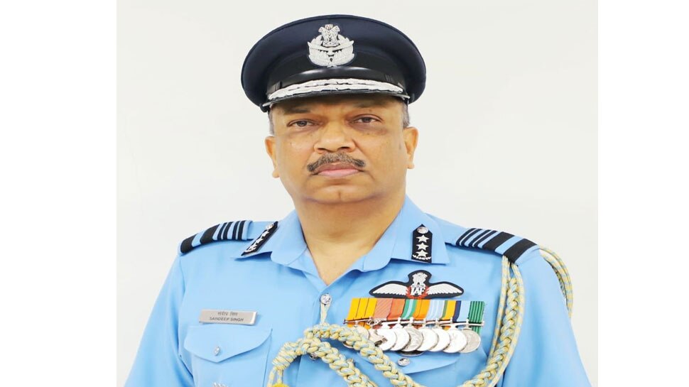 Deputy Chief Of Indian Air Force: भारतीय वायु सेना के डिप्टी चीफ होंगे संदीप सिंह, कई लड़ाकू विमानों को उड़ाने का है अनुभव