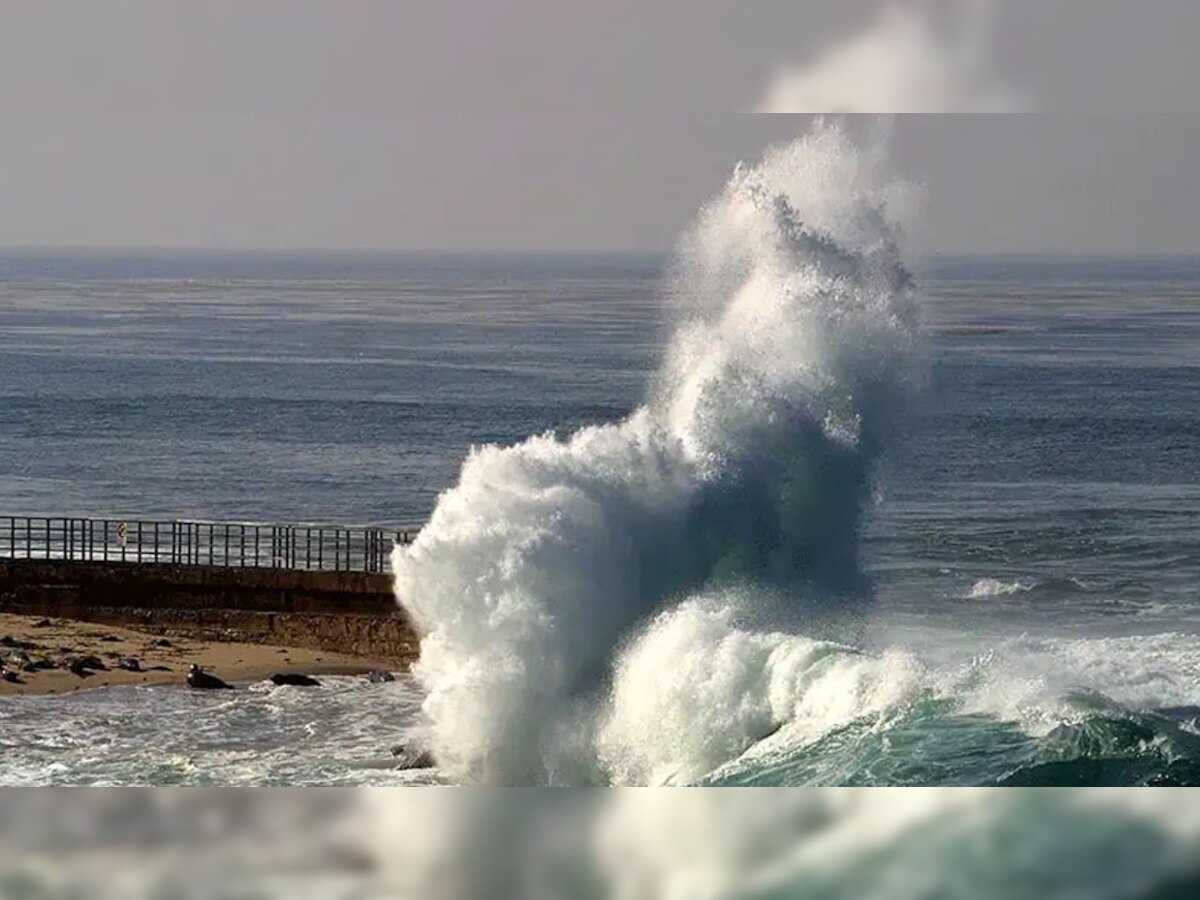 रविार को समुद्री तटों से टकरा सकता है तूफान (फाइल फोटो)