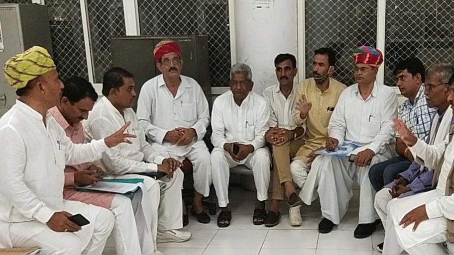 कर्मचारी संगठनों ने सरकार के खिलाफ खोला मोर्चा, किया आंदोलन का ऐलान