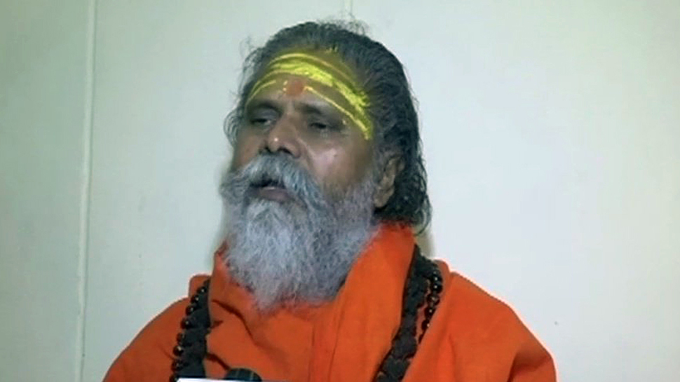 दिवंगत महंत नरेंद्र गिरि (फाइल फोटो). दिवंगत महंत नरेंद्र गिरि (फाइल फोटो).