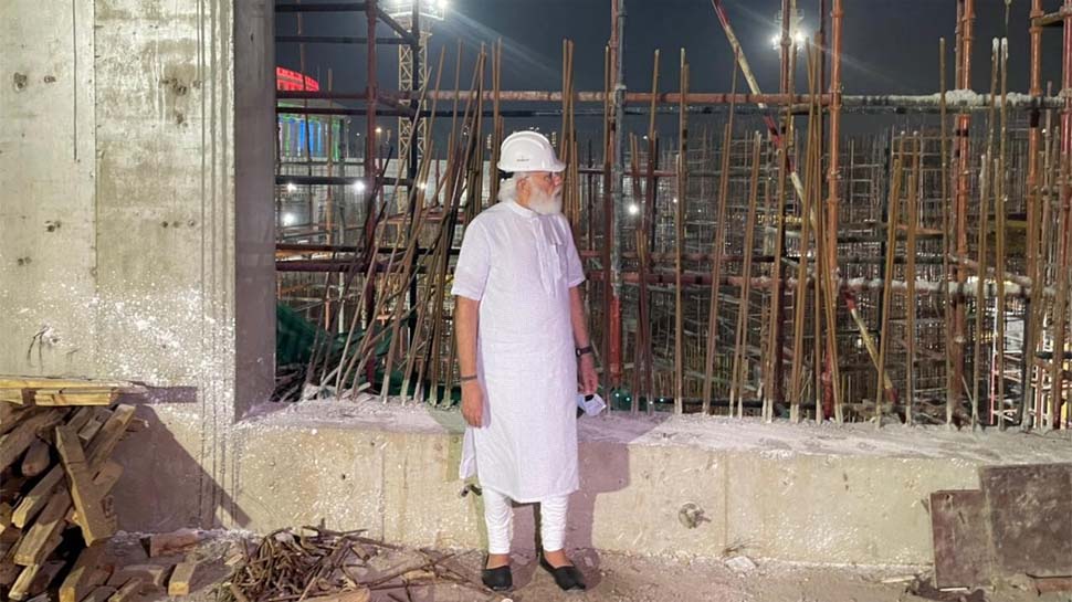 प्रधानमंत्री ने नए निर्माणाधीन संसद भवन का किया औचक निरीक्षण, देखें तस्वीर