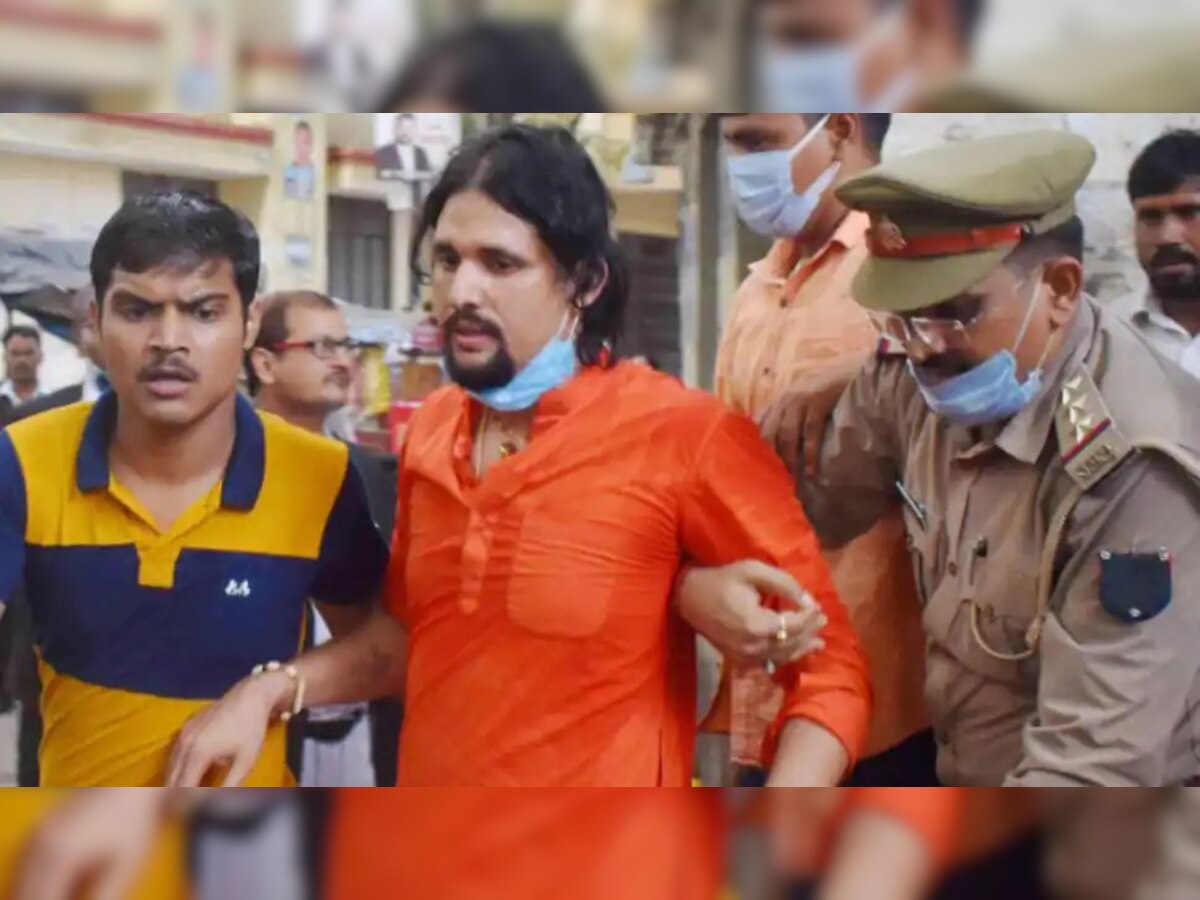 महंत नरेंद्र गिरी मौत के आरोपियों को कस्टडी रिमांड पर लेने के लिए जेल पहुंची CBI