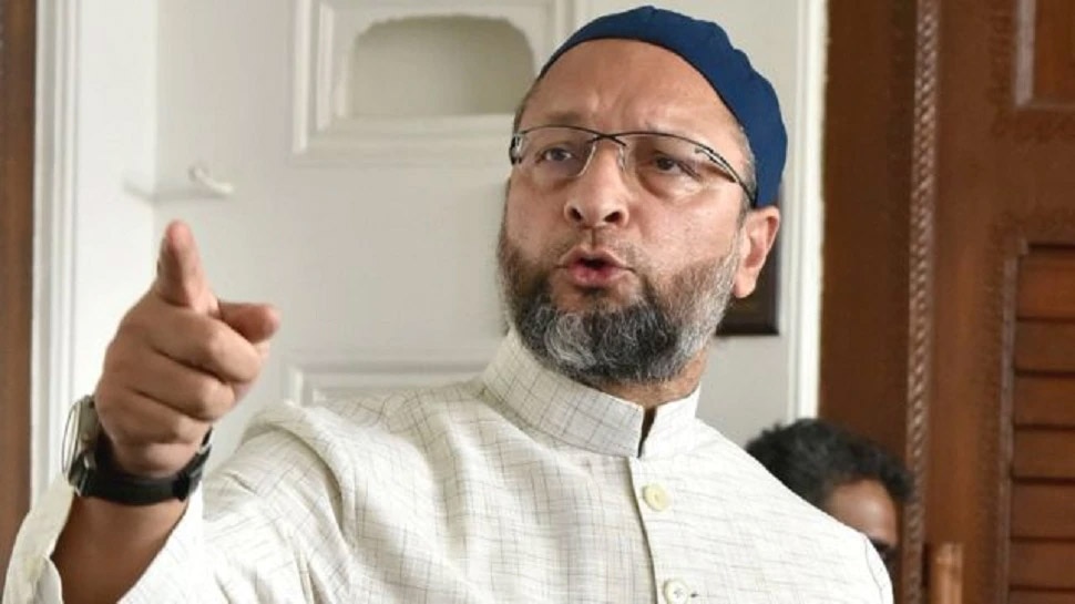 धर्मांतरण: IAS के समर्थन में आए Asaduddin Owaisi, कही यह बड़ी बात