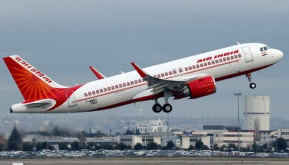 निजी हाथों में गई Air India, टाटा ने जीती बोली