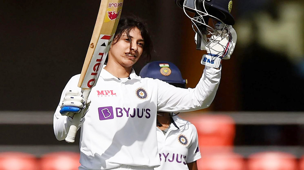 ऑस्ट्रेलिया में टेस्ट शतक जड़कर Smriti Mandhana ने रचा इतिहास, कोहली के बाद किया ये कारनामा ऑस्ट्रेलिया में टेस्ट शतक जड़कर Smriti Mandhana ने रचा इतिहास, कोहली के बाद किया ये कारनामा
