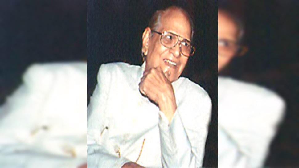 लड़की के बाप से डरकर मुंबई भाग गया था ये शायर, फिर इस तरह लिखी कामयाबी की इबारत