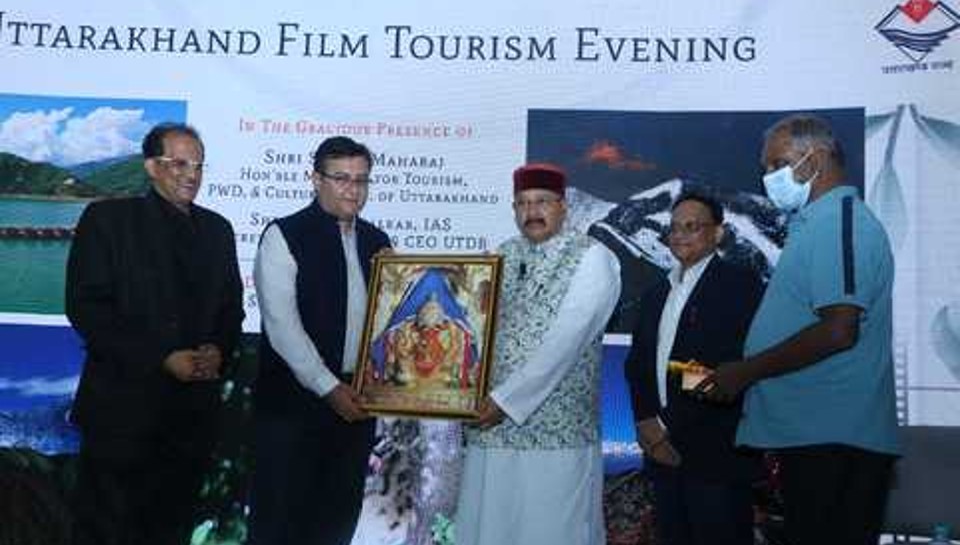 उत्तराखंड बन रहा फिल्म शूटिंग का पसंदीदा डेस्टिनेशन : सतपाल महाराज उत्तराखंड बन रहा फिल्म शूटिंग का पसंदीदा डेस्टिनेशन : सतपाल महाराज