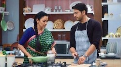 लाख तानों के बाद भी अनुपमा पहुंचेगी अनुज के घर, दोनों करेंगे किचन रोमांस