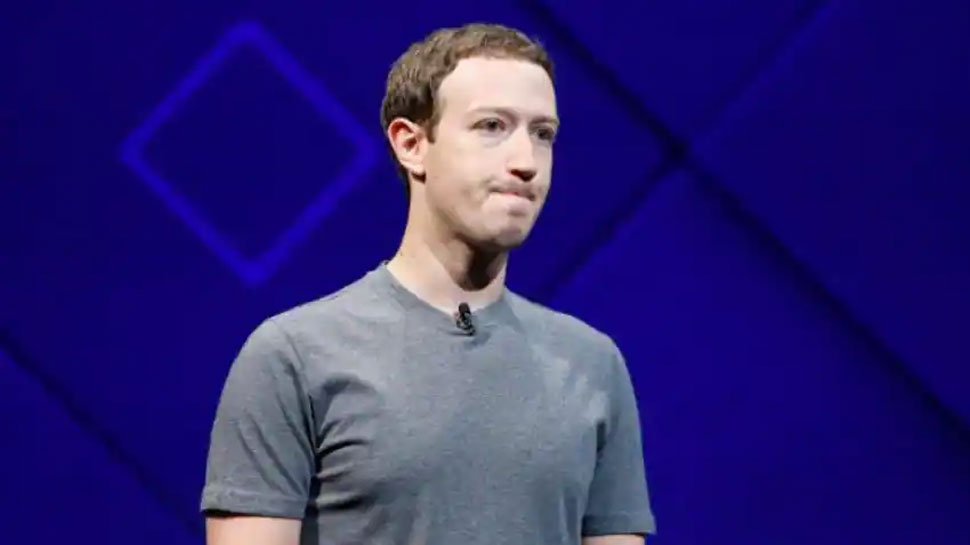 फेसबुक का हुआ घंटों तक सर्वर डाउन, हुए चौंकाने वाले खुलासे; मार्क जुकरबर्ग को 7 बिलियन डॉलर का नुकसान