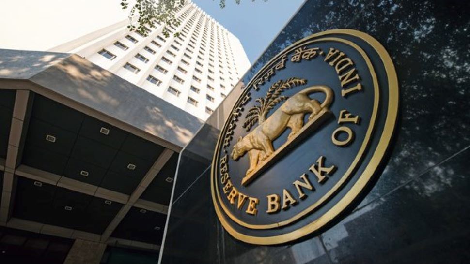 बैंक कर्मचारियों को RBI का तोहफा! Bank Family Pension में हुआ रिवीजन, हर महीने बढ़ कर मिलेगी पेंशन