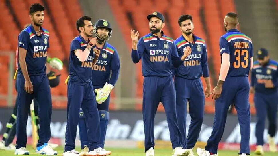 Virat Kohli के खास होने का नहीं मिला फायदा, दूध से मक्खी की तरह बाहर किए गए ये 3 खिलाड़ी
