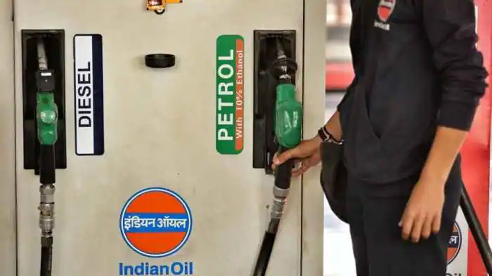 Petrol-Diesel Price Today: पेट्रोल-डीजल के दामों ने फिर छुआ आसमान, आज इतनी बढ़ गई कीमत