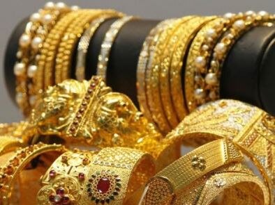 Gold Price: नवरात्रि में सोना खरीदने का सुनहरा मौका, रेकॉर्ड कीमत से 9200 रुपये सस्ता है गोल्ड