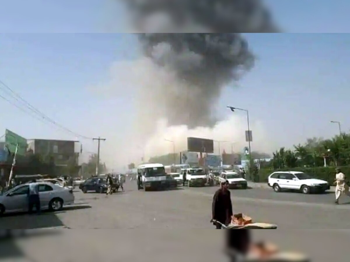 अफगानिस्तान: जुमे की नमाज का था वक्‍त, मस्जिद में बड़ा धमाका; 100 की मौत