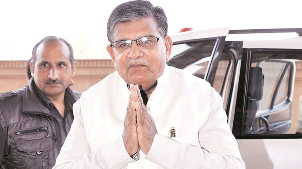झाला के नामांकन में कटारिया ने CM गहलोत पर बोला हमला- वोट के लिए जनता के बीच तक आ गए