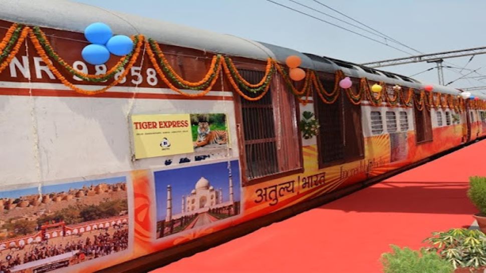 Indian Railways: IRCTC की ‘भारत दर्शन’ ट्रेन शुरू, जानिए कहां रुकेगी और कितना होगा किराया? मिलेगा 4 लाख का फायदा