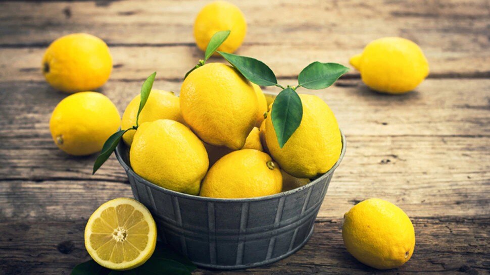Many Health Benefits of lemon the right way to consume lemon brmp |  Benefits of lemon: इस तरह करें 1 नींबू का सेवन, पेट से जुड़ी बीमारी होगी  ठीक, घट जाएगा वजन,